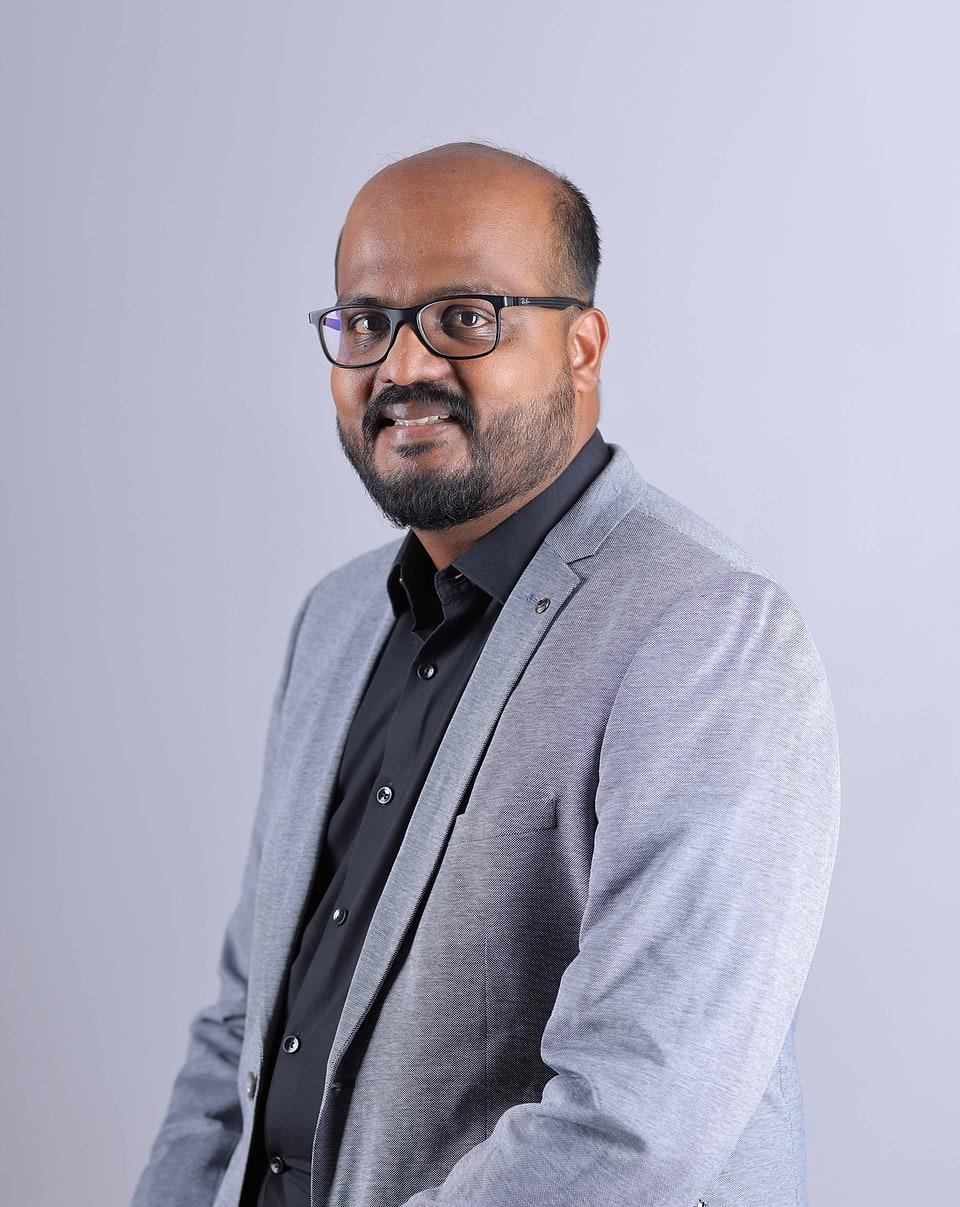 Prof. Dr. S.I. Joephin Soundar, MDS - Best Implantologist and Digital Dentist in Nagercoil