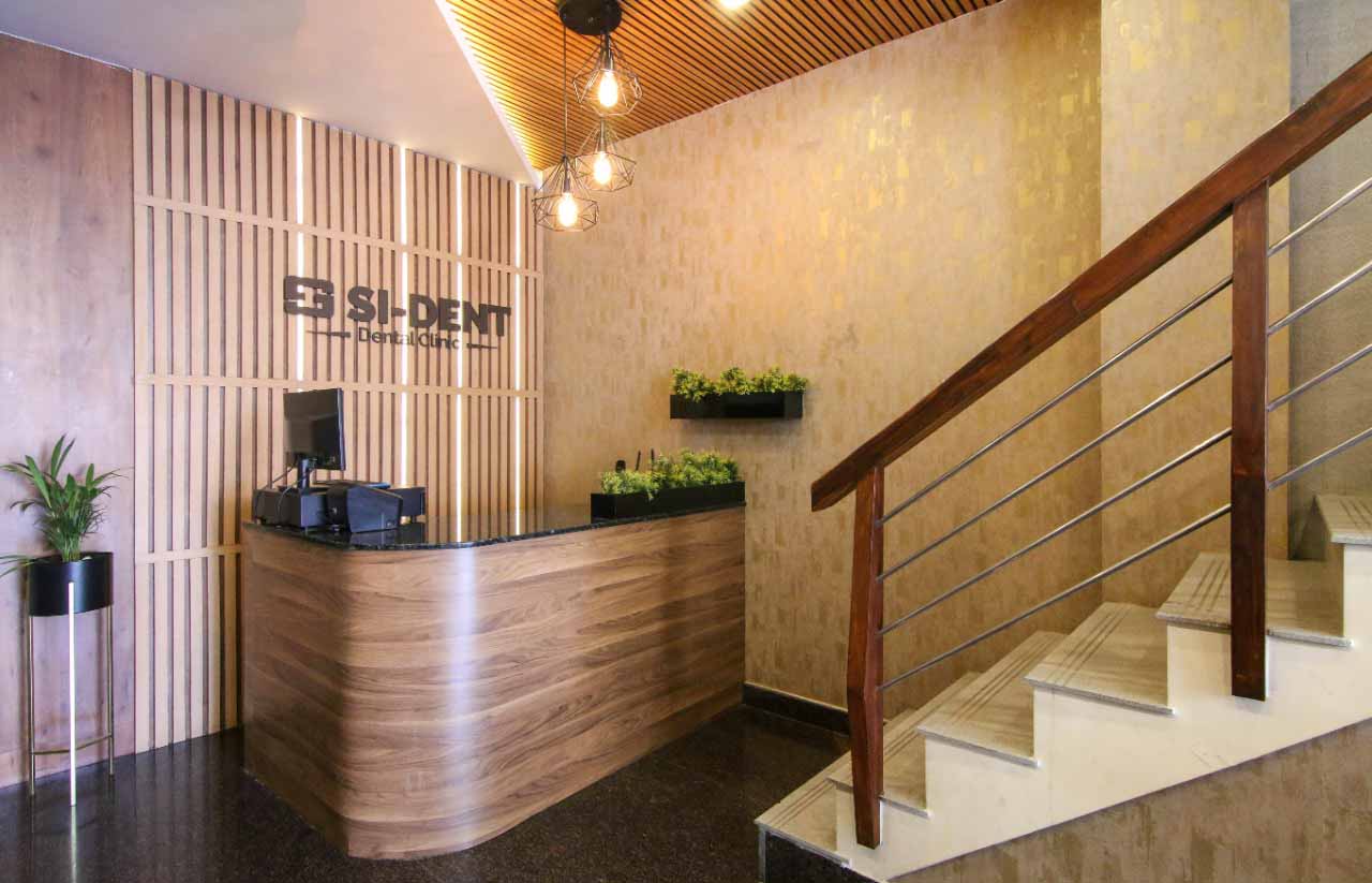 Modern SI-DENT Dental Clinic Reception and Facilities in Nagercoil
